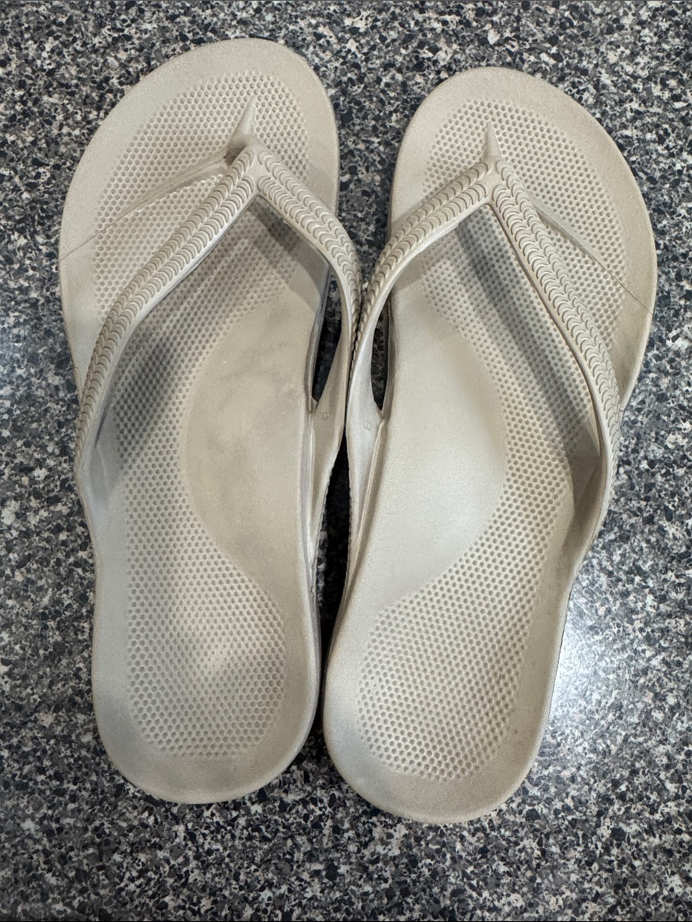 Women’s Comfort Flip Flops in Light Beige